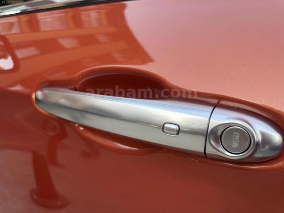 2024 MODEL 30 BİN KM EGEA CROSS LOUNGE OTOMATİK BOYASIZ