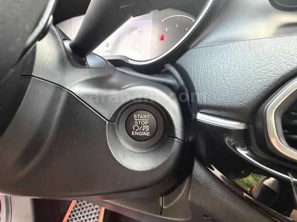 2024 MODEL 30 BİN KM EGEA CROSS LOUNGE OTOMATİK BOYASIZ