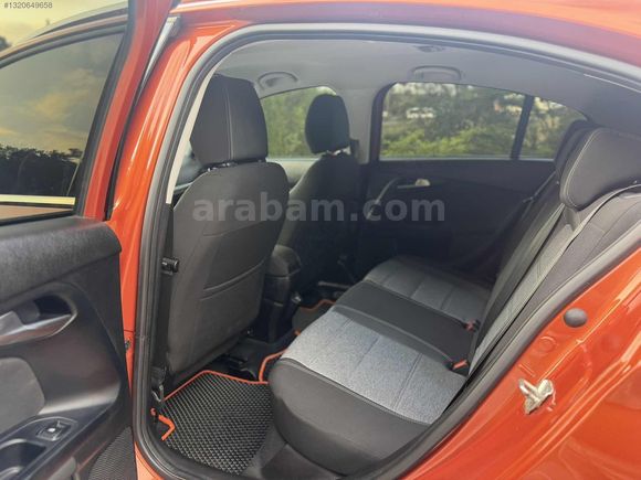 2024 MODEL 30 BİN KM EGEA CROSS LOUNGE OTOMATİK BOYASIZ