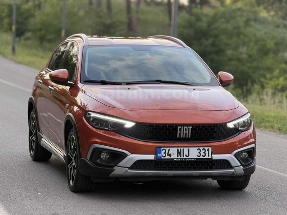 2024 MODEL 30 BİN KM EGEA CROSS LOUNGE OTOMATİK BOYASIZ