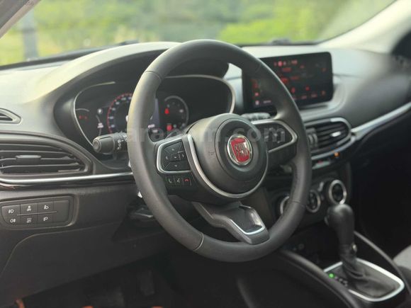 2024 MODEL 30 BİN KM EGEA CROSS LOUNGE OTOMATİK BOYASIZ