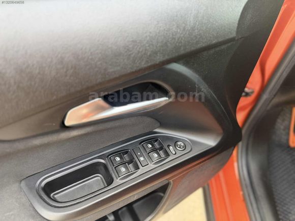 2024 MODEL 30 BİN KM EGEA CROSS LOUNGE OTOMATİK BOYASIZ