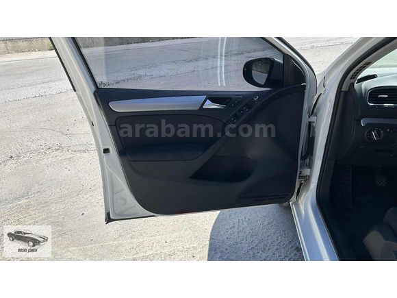 2012 Volkwagen Golf 1.6 TDI 105 hp