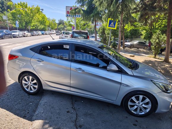 Sahibinden Hyundai Accent blue 1.6 CRDi  2016 Model