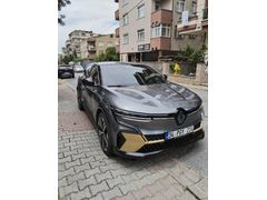 Sahibinden Renault Megane E-Tech Iconic 2024 Model