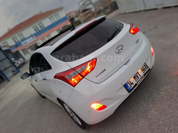 Sahibinden Hyundai i30 1.6 CRDi Elite 2012 Model Aksaray