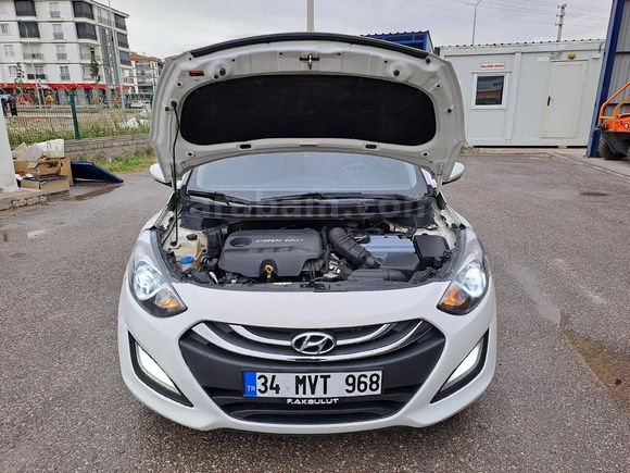 Sahibinden Hyundai i30 1.6 CRDi Elite 2012 Model Aksaray