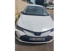 Sahibinden Toyota Corolla 1.8 Hybrid Flame 2022 Model  93.000 km Beyaz