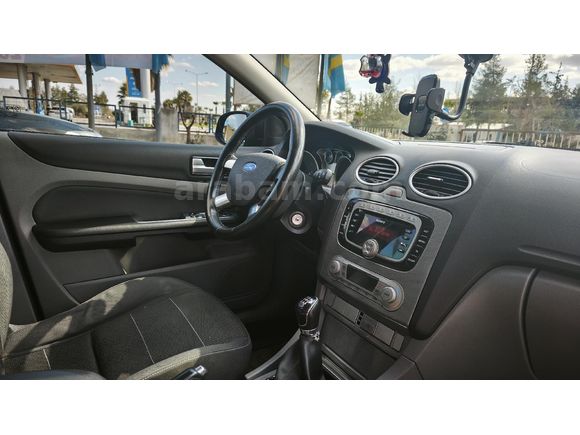 Sahibinden Ford Focus 1.6 TDCi Titanium 2010 Model  203.000 km Siyah