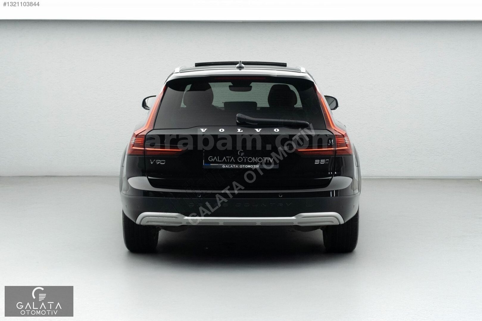 Galeriden Volvo V90 Cross Country 2.0 B5 Plus Bright 2022 Model İstanbul 54.500 km Siyah 5