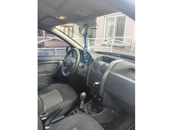 Sahibinden dacia duster 1.5 EcoBlue Titanium 2017 Model  260.000 km otomatik