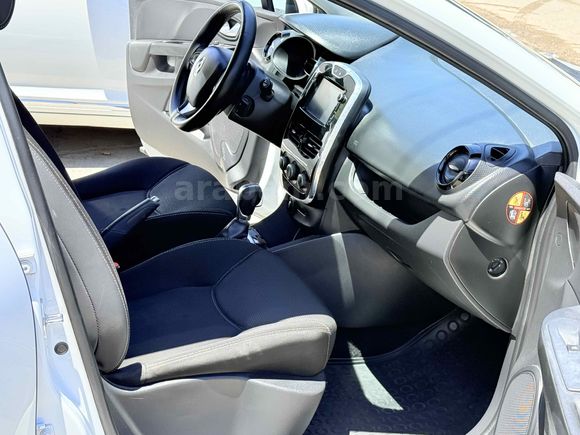 Galeriden Renault Clio 1.5 dCi Touch 2016 Model Batman