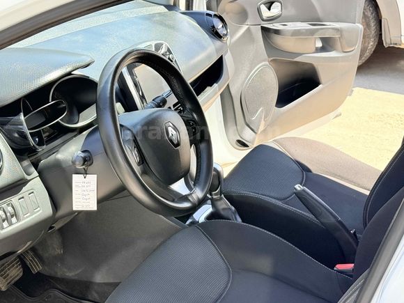 Galeriden Renault Clio 1.5 dCi Touch 2016 Model Batman