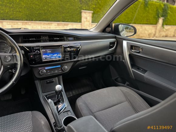 LUXE DRİVEDAN HATASIZ BOYASIZ COROLLA EXTRALI
