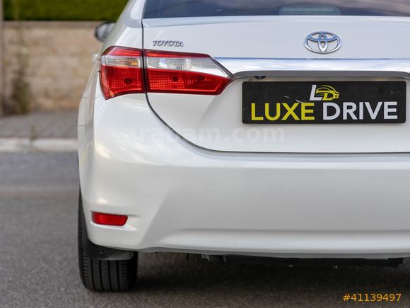 LUXE DRİVEDAN HATASIZ BOYASIZ COROLLA EXTRALI