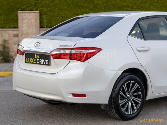 LUXE DRİVEDAN HATASIZ BOYASIZ COROLLA EXTRALI
