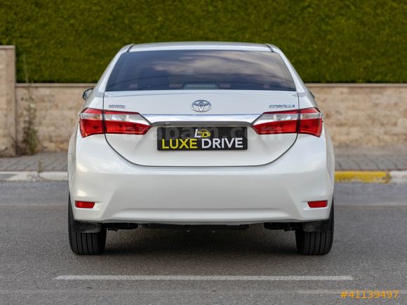LUXE DRİVEDAN HATASIZ BOYASIZ COROLLA EXTRALI
