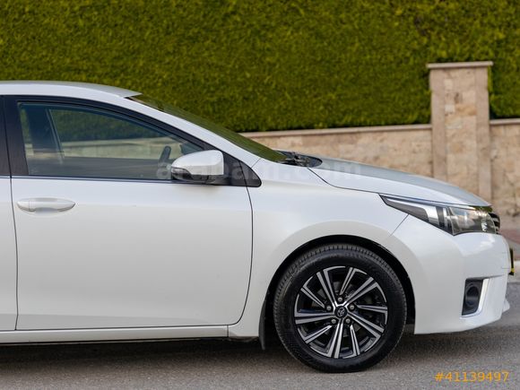 LUXE DRİVEDAN HATASIZ BOYASIZ COROLLA EXTRALI