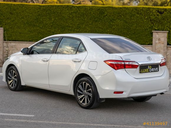 LUXE DRİVEDAN HATASIZ BOYASIZ COROLLA EXTRALI
