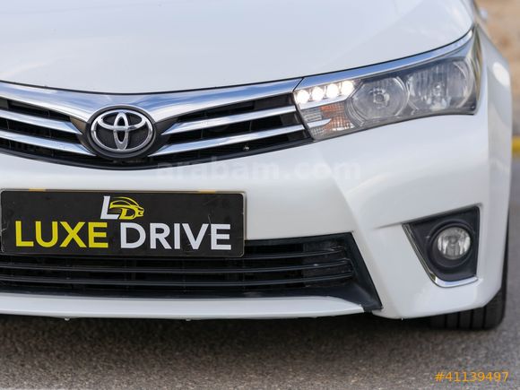 LUXE DRİVEDAN HATASIZ BOYASIZ COROLLA EXTRALI