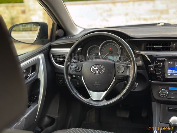 LUXE DRİVEDAN HATASIZ BOYASIZ COROLLA EXTRALI