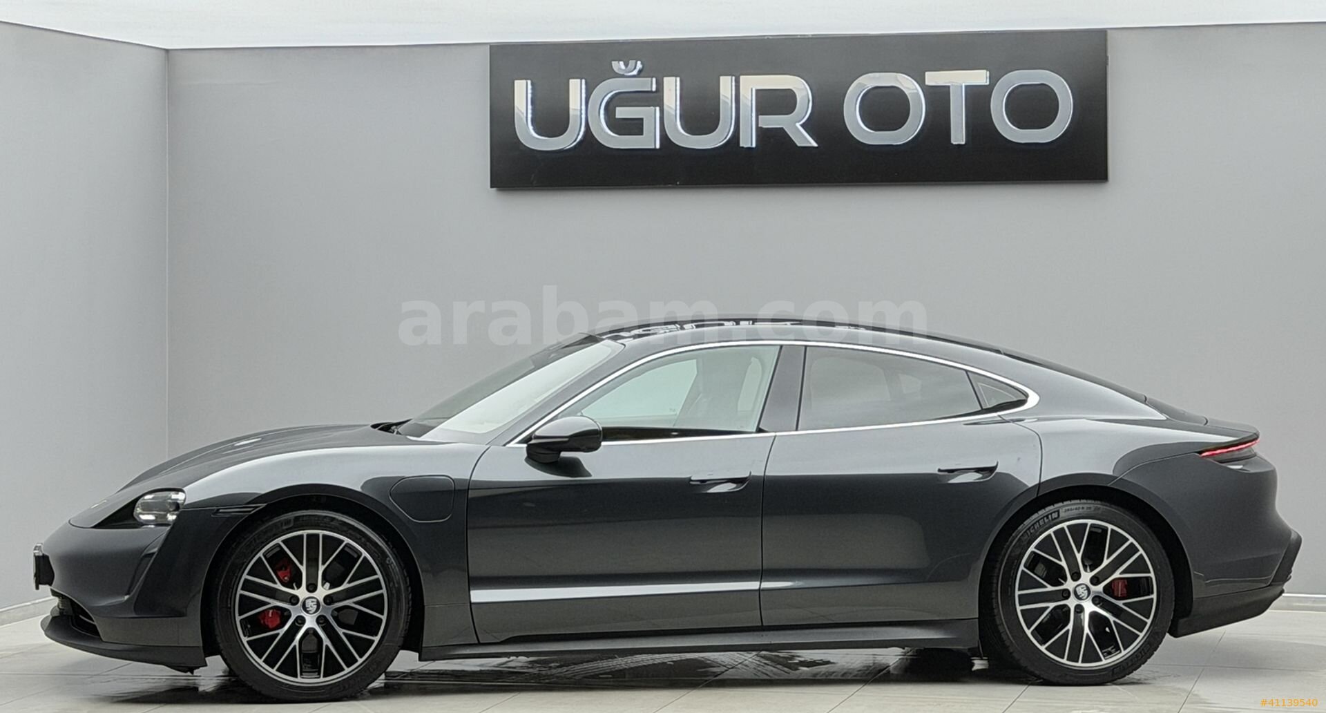 Galeriden Porsche Taycan Elektrik 4S Performance Plus 2021 Model İzmir 19.000 km Gri 1