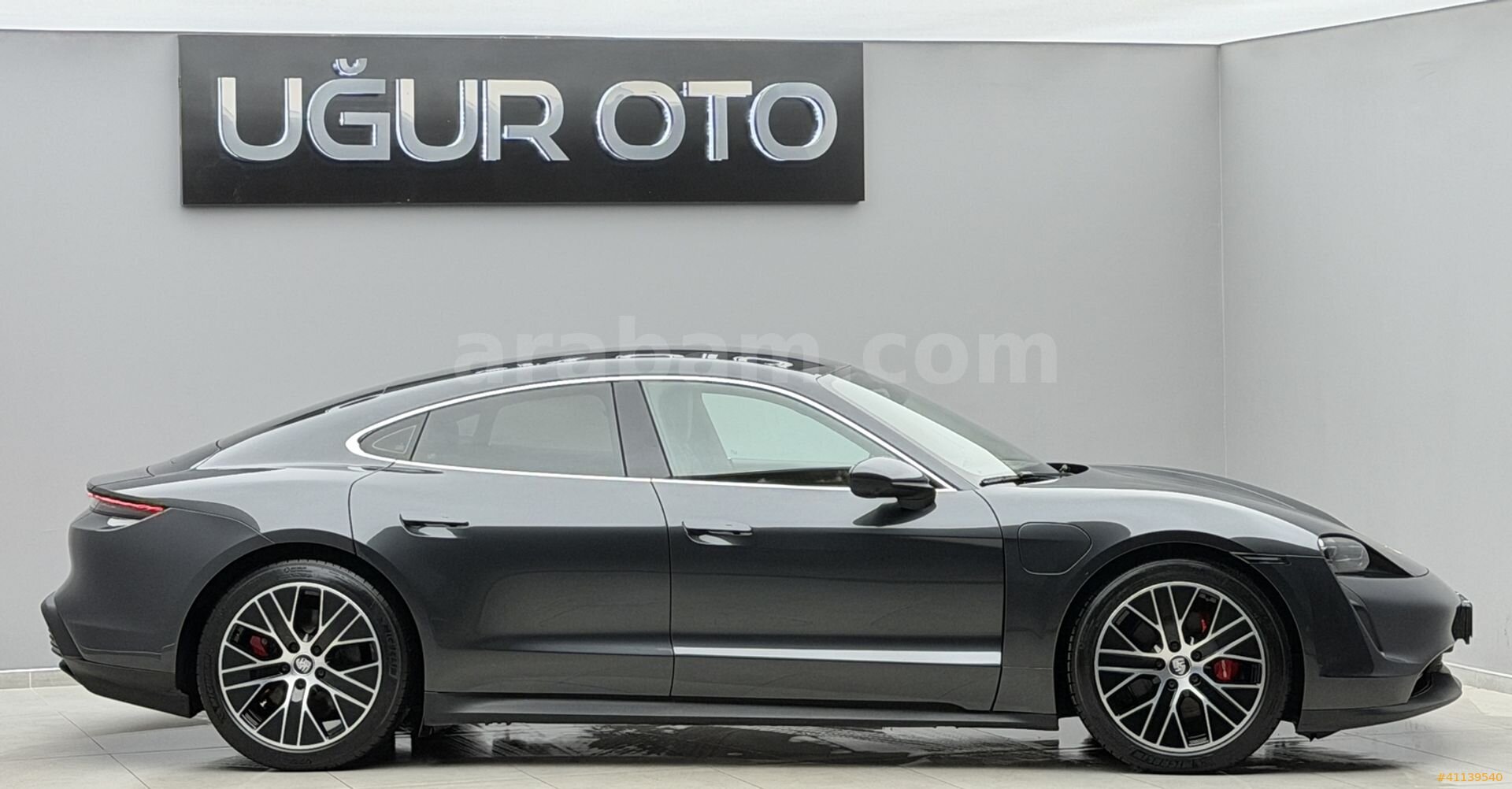 Galeriden Porsche Taycan Elektrik 4S Performance Plus 2021 Model İzmir 19.000 km Gri 3