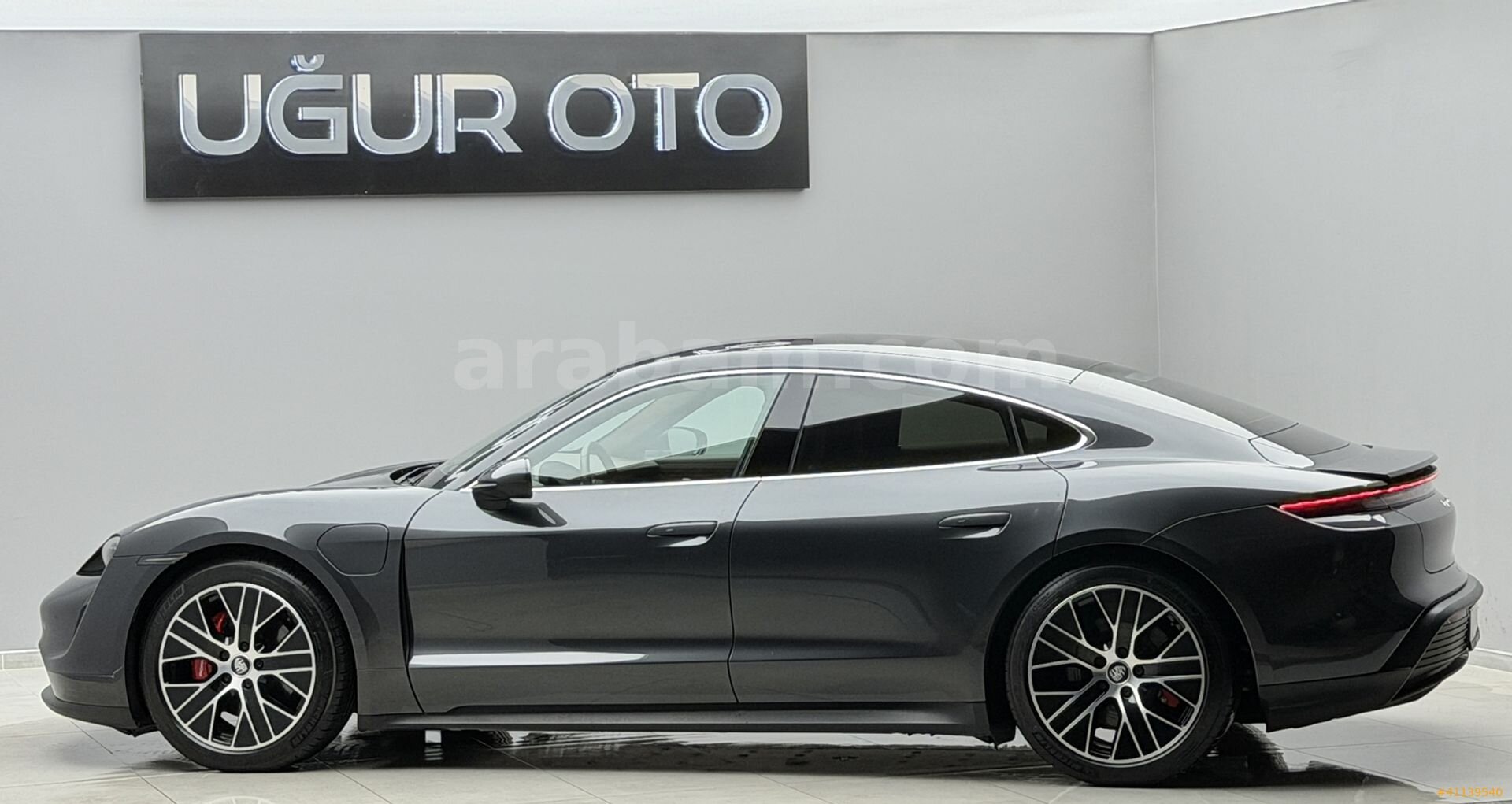 Galeriden Porsche Taycan Elektrik 4S Performance Plus 2021 Model İzmir 19.000 km Gri 4