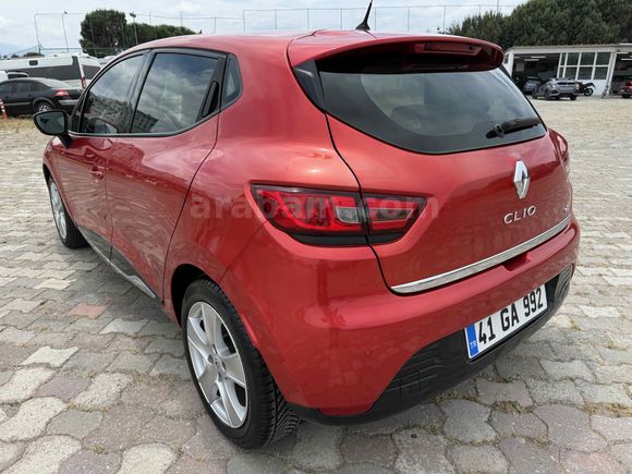 İÇ DIŞ KIRMIZI İLK SAHİBİ 1.5 DCİ 90 HP İCON 2014 CLİO KAZASIZ !