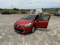 İÇ DIŞ KIRMIZI İLK SAHİBİ 1.5 DCİ 90 HP İCON 2014 CLİO KAZASIZ !