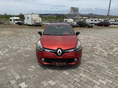 İÇ DIŞ KIRMIZI İLK SAHİBİ 1.5 DCİ 90 HP İCON 2014 CLİO KAZASIZ !