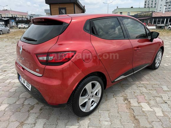 İÇ DIŞ KIRMIZI İLK SAHİBİ 1.5 DCİ 90 HP İCON 2014 CLİO KAZASIZ !