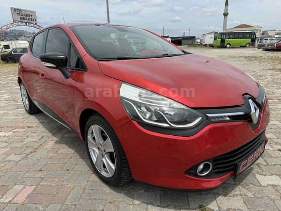 İÇ DIŞ KIRMIZI İLK SAHİBİ 1.5 DCİ 90 HP İCON 2014 CLİO KAZASIZ !