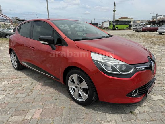 İÇ DIŞ KIRMIZI İLK SAHİBİ 1.5 DCİ 90 HP İCON 2014 CLİO KAZASIZ !