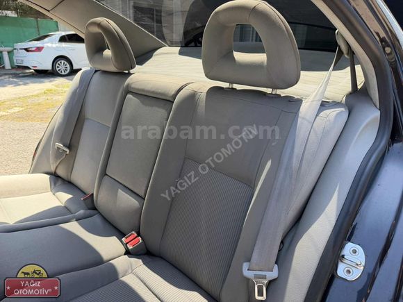VOLKSWAGEN BORA 1,6 BASİC LPG