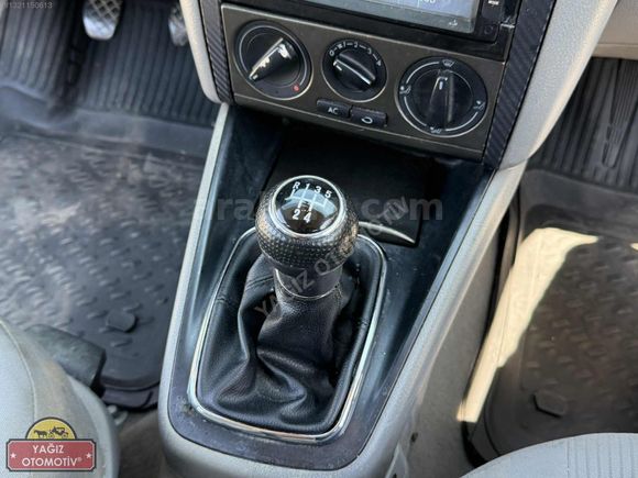 VOLKSWAGEN BORA 1,6 BASİC LPG