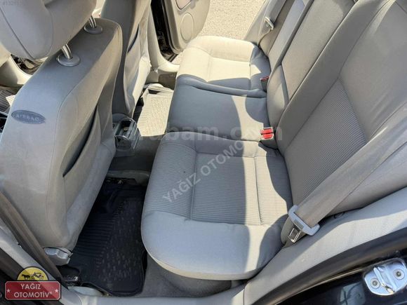 VOLKSWAGEN BORA 1,6 BASİC LPG