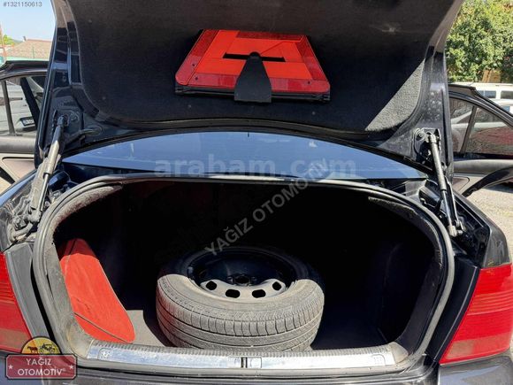 VOLKSWAGEN BORA 1,6 BASİC LPG