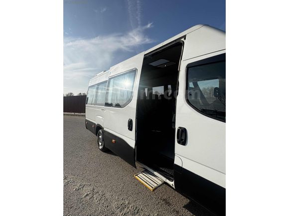 2017 MODEL 16+1 İVECO DAİLY