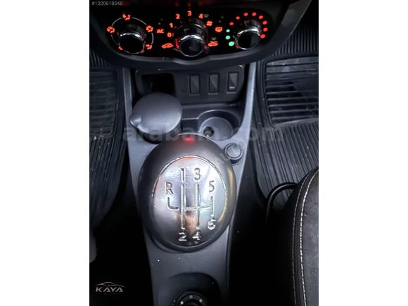 KAYA AUTO DACİA DUSTER 1.5DCI 6 İLERİ LAURATE FUL PAKET ORJİNAL