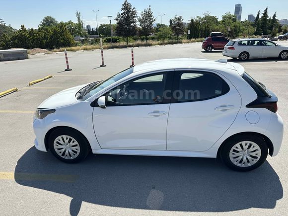Toyota Yaris 1.5 Dream X-Pack Multidrive S 2022 Model 