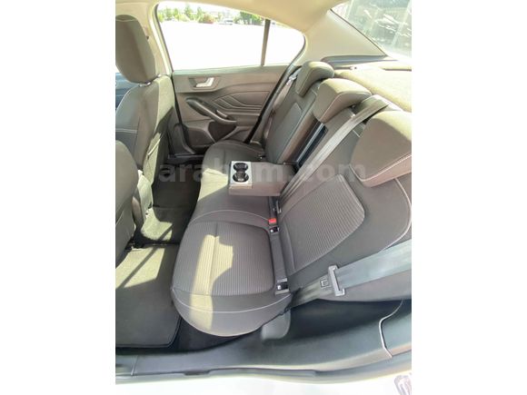 SAHİBİNDEN % 20 KDV FATURA FORD FOCUS 1.0 ECOBOOST TITANIUM X 2023 MODEL