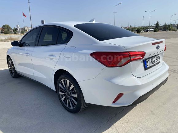 SAHİBİNDEN % 20 KDV FATURA FORD FOCUS 1.0 ECOBOOST TITANIUM X 2023 MODEL