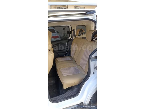 Sahibinden Ford Tourneo Courier 1.6 TDCi Titanium Plus 2017 Model