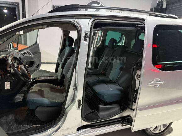KONURALP OTO 2017 CİTROEN BERLİNGO 1.6 HDİ MULTİSPACE 190BİN KM