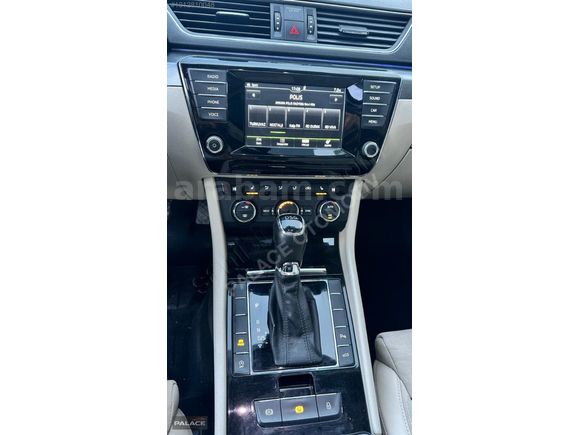 2016 SUPERB 1.6TDI DSG CAM TAVAN