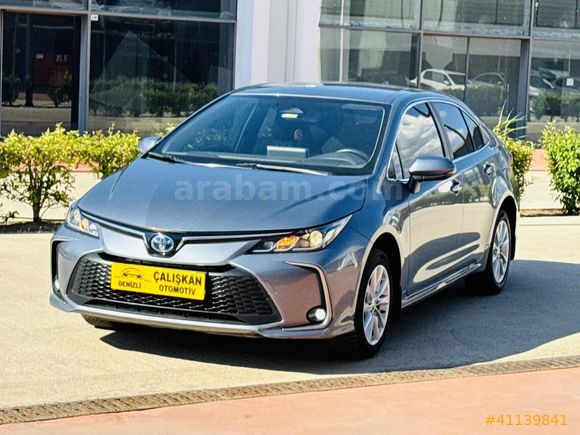 2023 TOYOTA COROLLA DREAM HYBRİT+BENZNLİ OTOMATİK 56'Binkmde
