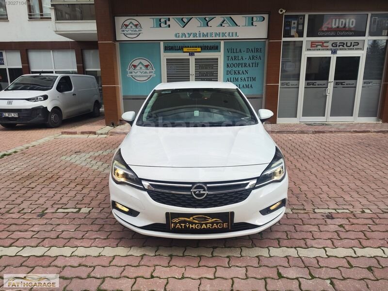 Galeriden Opel Astra 1.6 CDTI Enjoy 2016 Model Konya 124.000 km Beyaz