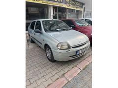 Sahibinden Renault Clio 1.4 RNA 2000 Model  350.000 km Gri