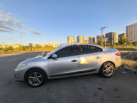 Sahibinden Renault Fluence 1.6 Expression 2010 Model